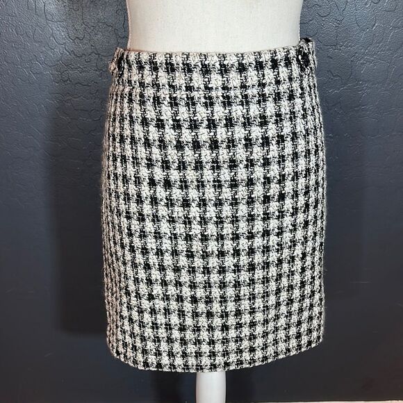 White House Black Market Black and White Pencil Mini Skirt - Picture 3 of 5